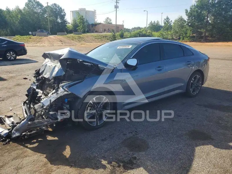 2023 KIA K5 фото