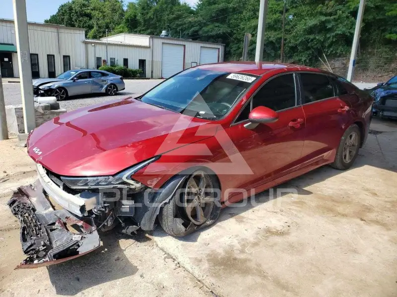 2023 KIA K5 photo