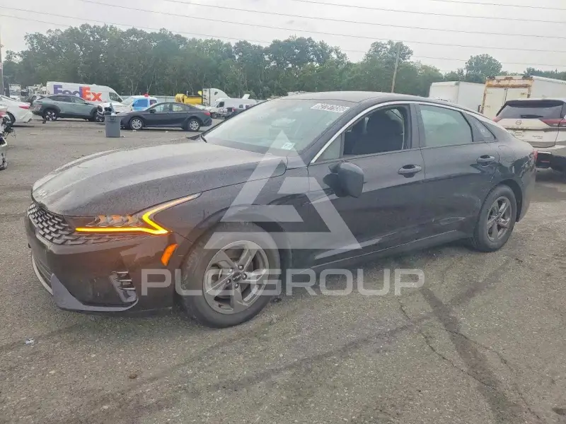 2023 KIA K5 фото