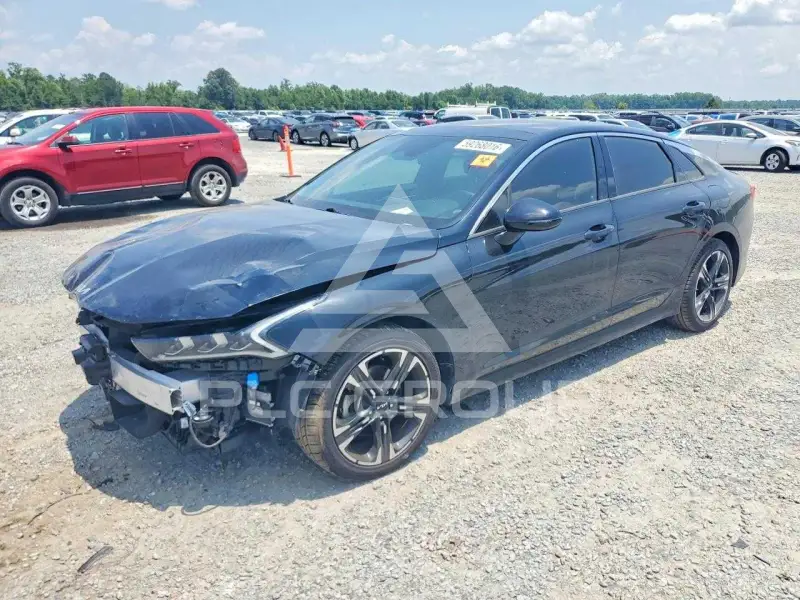 2023 KIA K5 photo