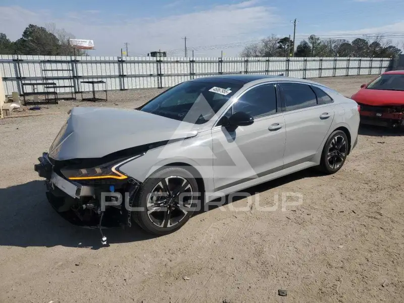 2023 KIA K5 фото