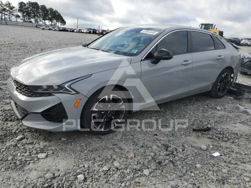 2023 KIA K5 photo