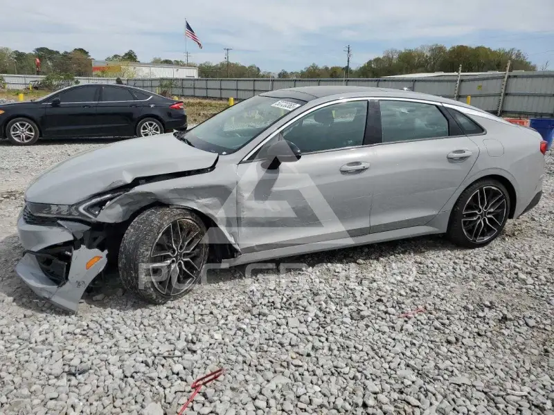 2023 KIA K5 фото