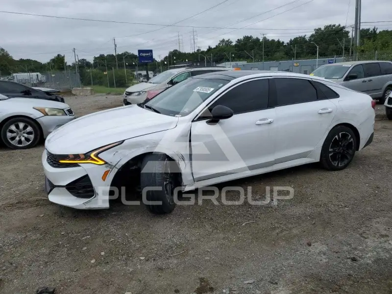 2023 KIA K5 photo