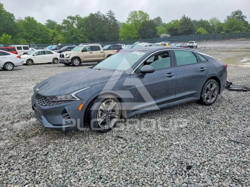 2023 KIA K5 фото