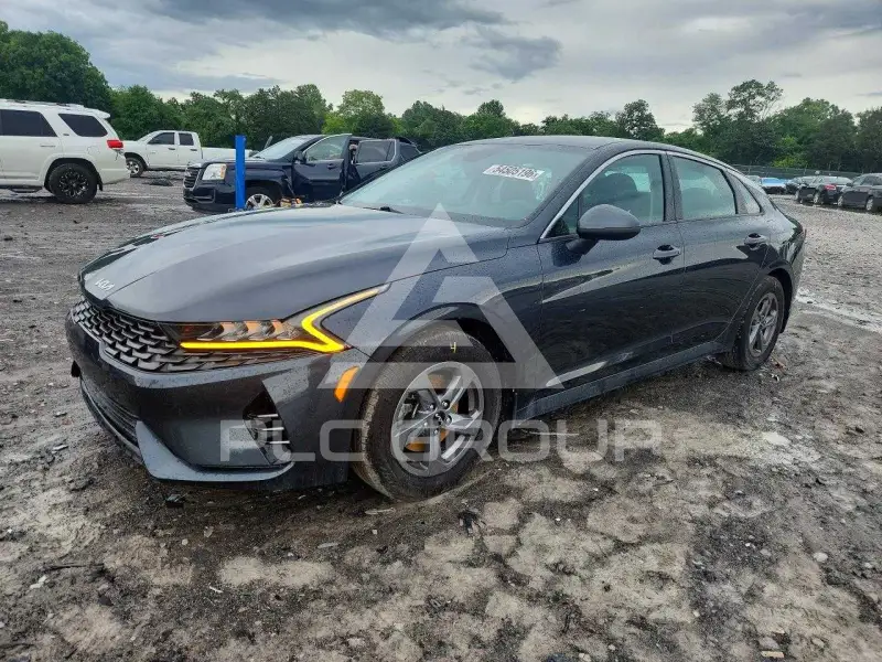 2023 KIA K5 photo