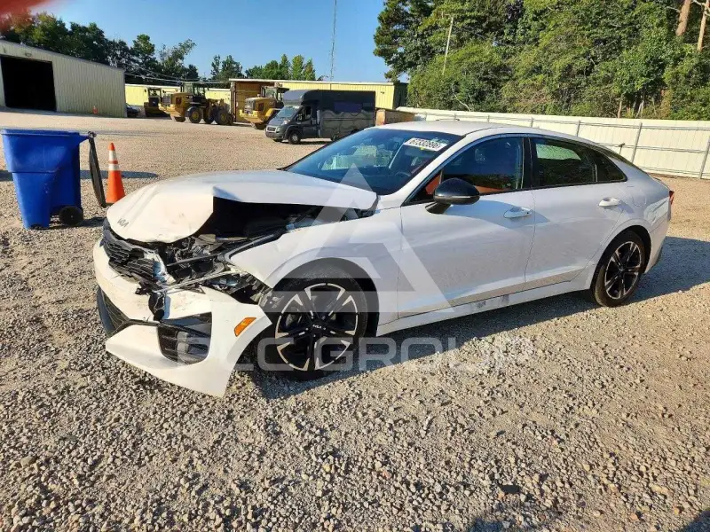 2023 KIA K5 фото