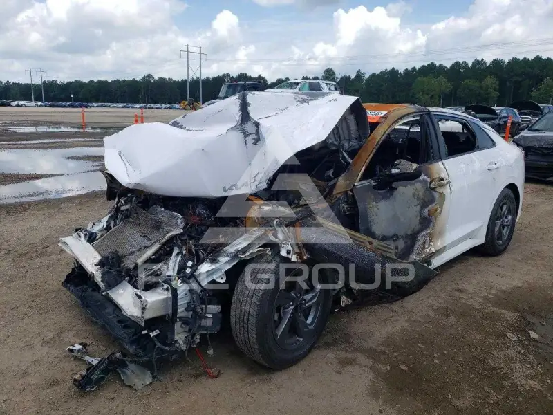 2023 KIA K5 фото