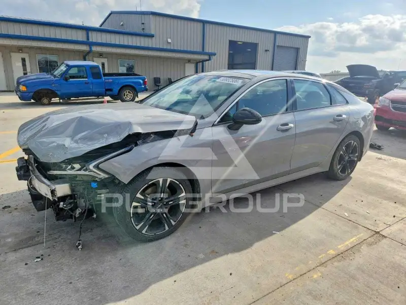 2023 KIA K5 фото