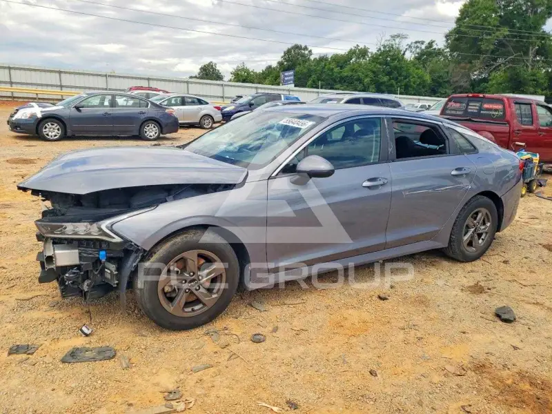 2023 KIA K5 фото