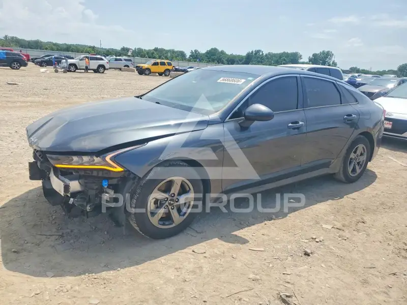 2023 KIA K5 photo