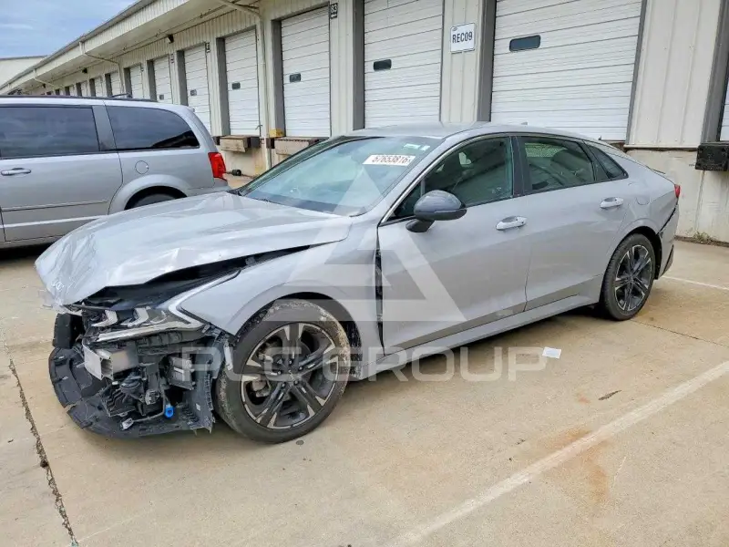 2023 KIA K5 photo
