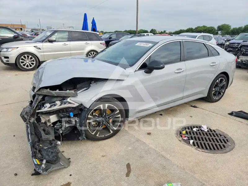 2023 KIA K5 photo