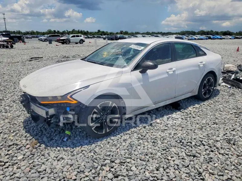 2023 KIA K5 фото