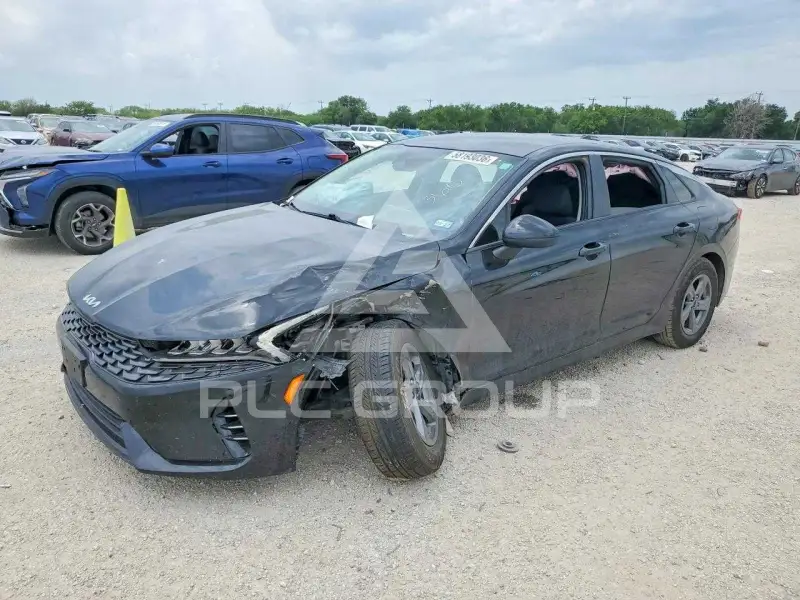 2023 KIA K5 фото