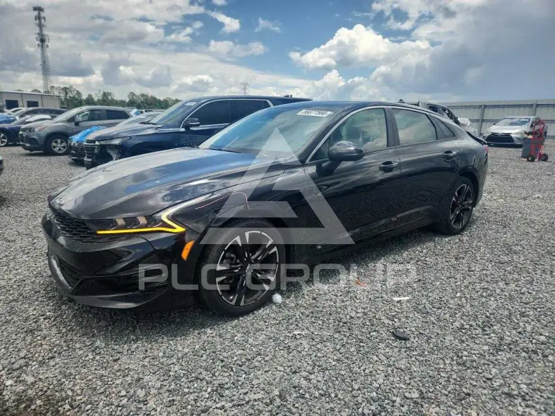 2023 KIA K5 фото