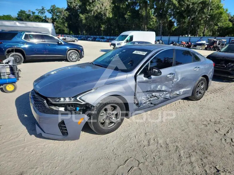 2023 KIA K5 фото