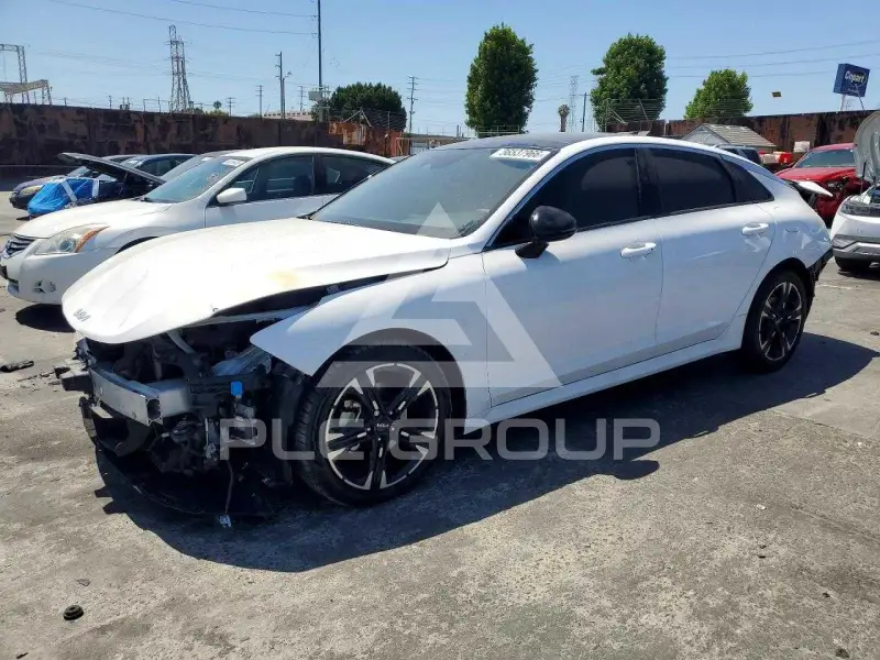 2023 KIA K5 фото