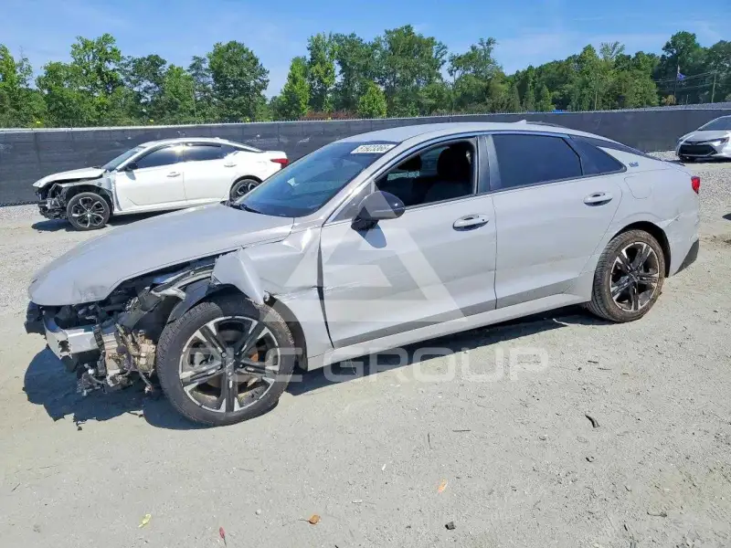 2023 KIA K5 фото