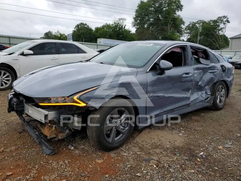 2023 KIA K5 photo