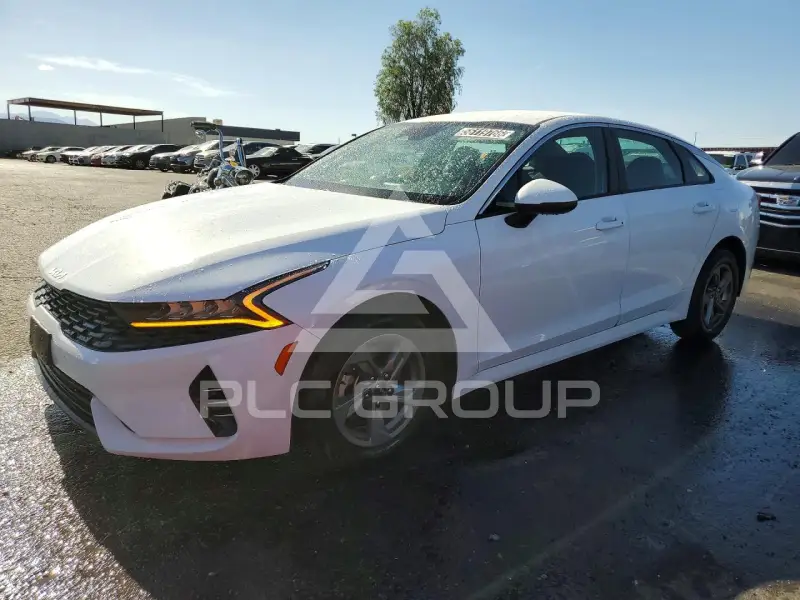 2023 KIA K5 фото
