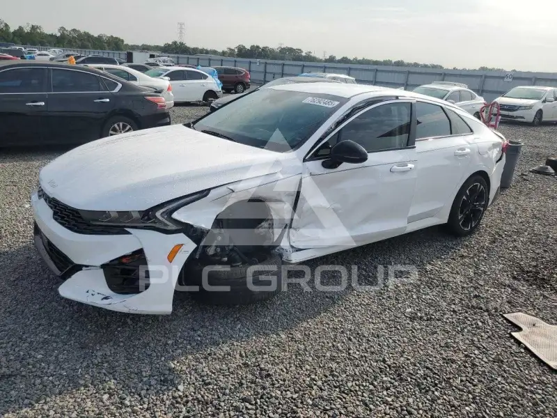 2023 KIA K5 photo
