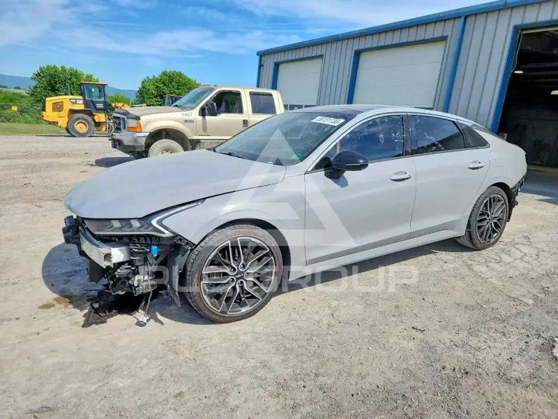 2023 KIA K5 фото