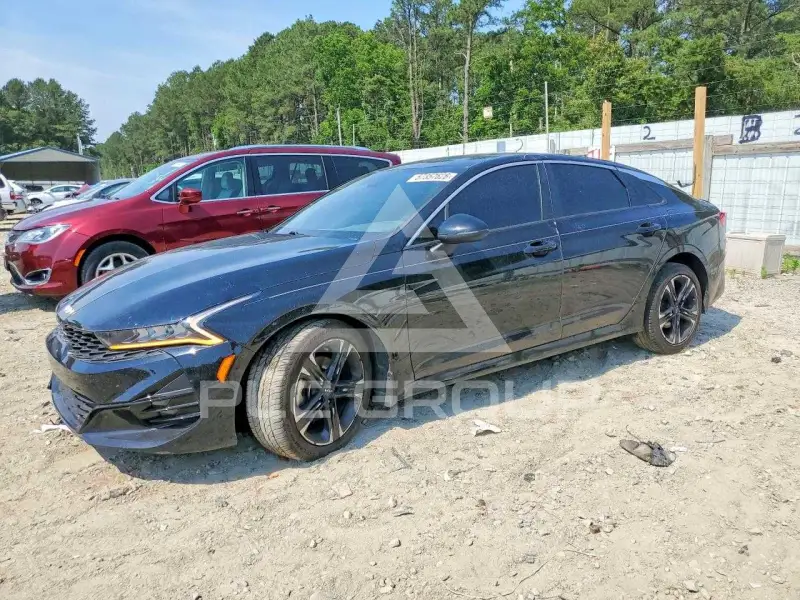 2023 KIA K5 фото