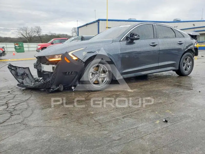 2023 KIA K5 photo