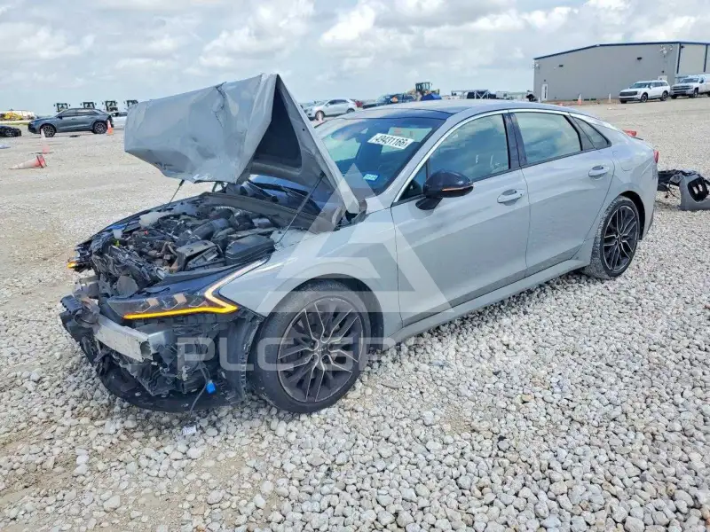 2023 KIA K5 photo