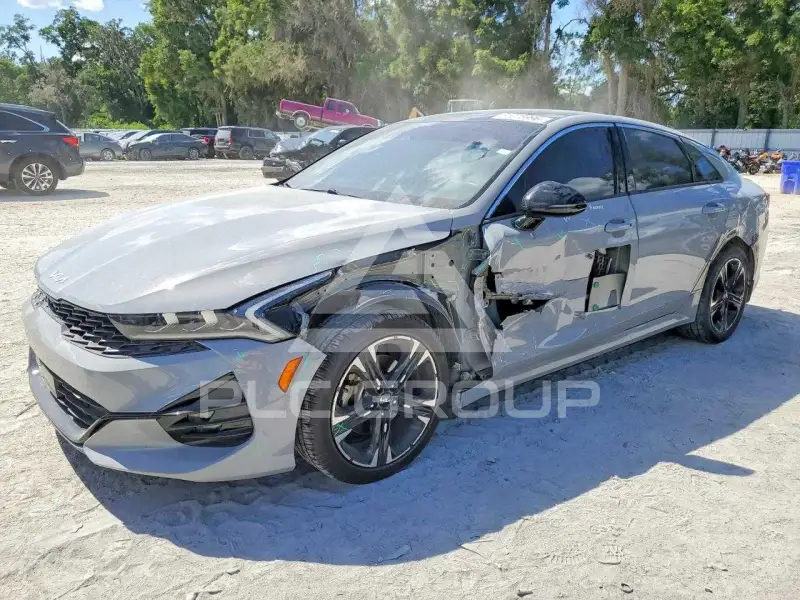 2023 KIA K5 фото
