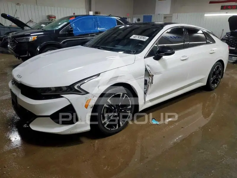 2023 KIA K5 photo