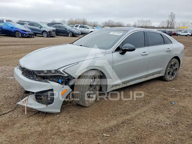 2023 KIA K5 фото