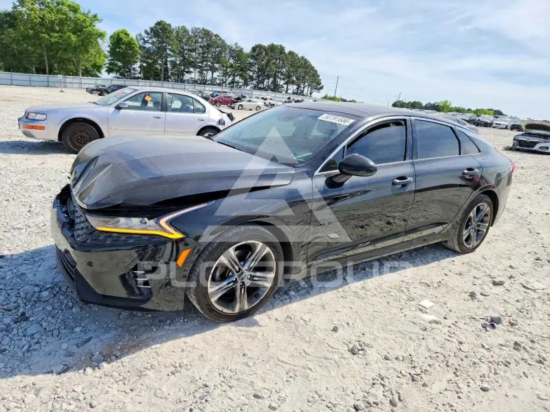 2023 KIA K5 photo