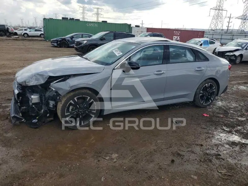 2023 KIA K5 фото