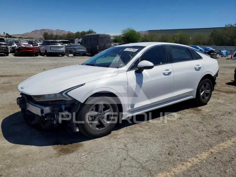 2023 KIA K5 photo