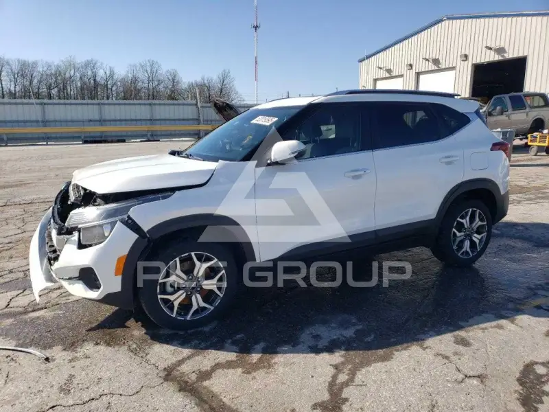 2023 KIA Seltos фото