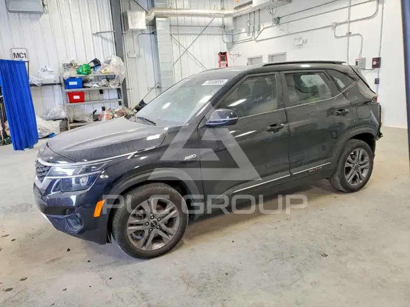 2023 KIA Seltos фото