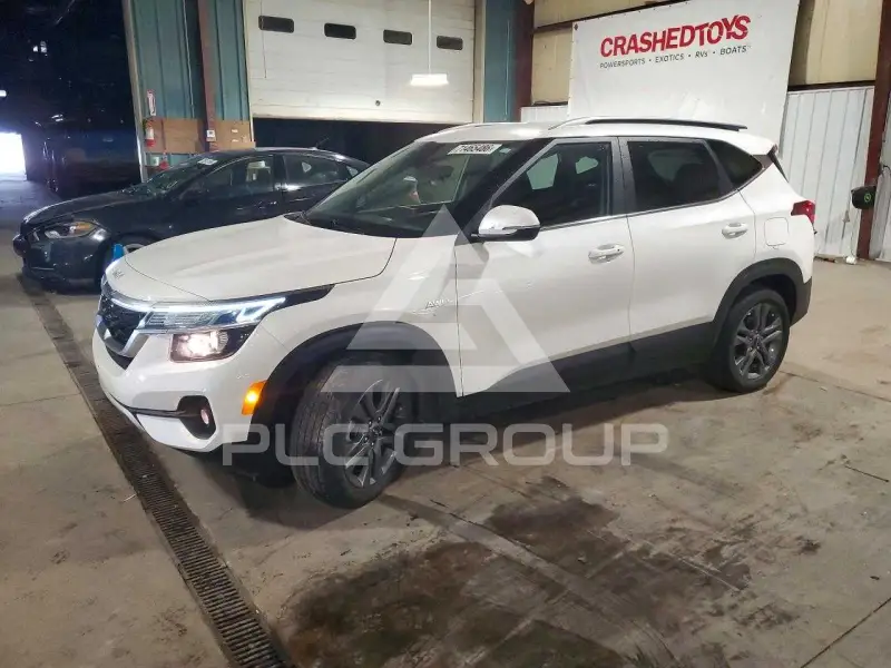 2023 KIA Seltos фото