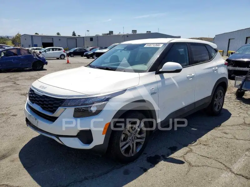 2023 KIA Seltos фото
