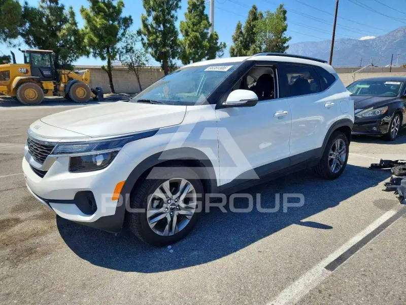 2023 KIA Seltos фото
