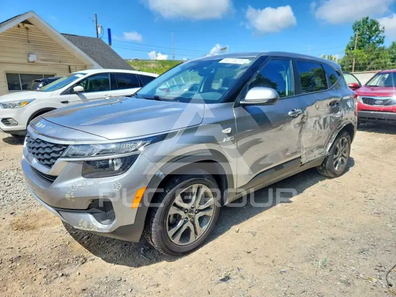 2023 KIA Seltos фото