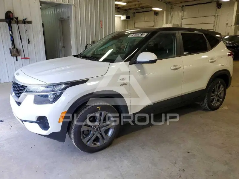 2023 KIA Seltos фото