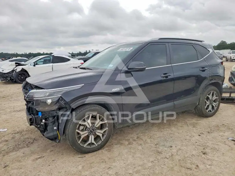 2023 KIA Seltos фото