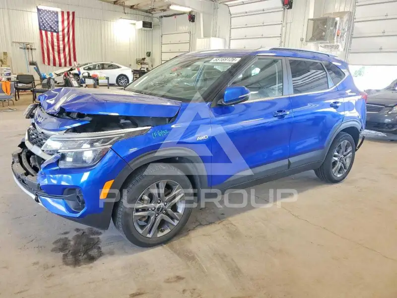 2023 KIA Seltos фото