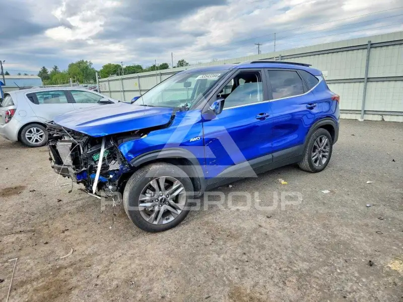 2023 KIA Seltos фото