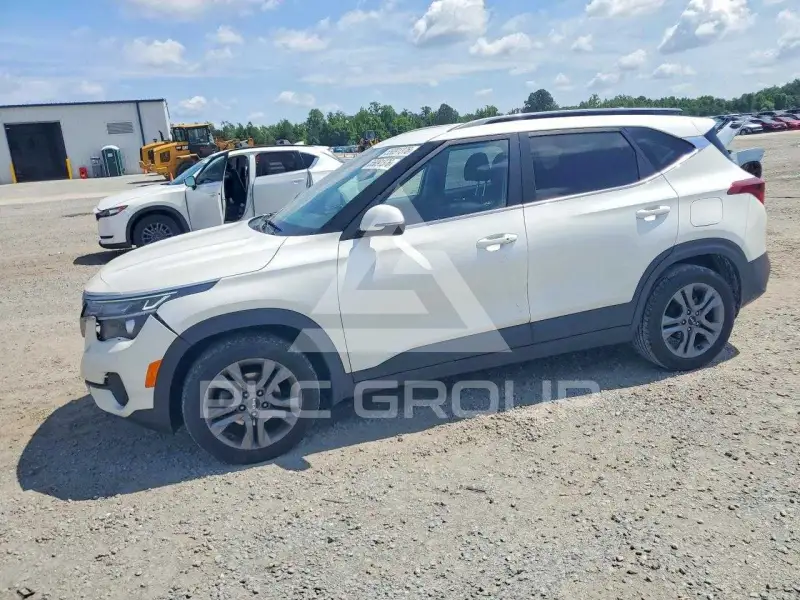 2023 KIA Seltos photo