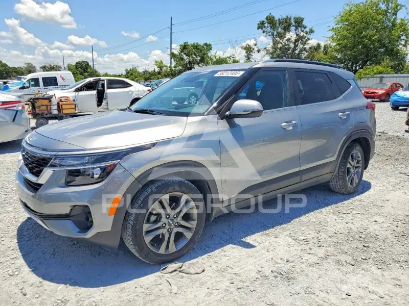 2023 KIA Seltos фото