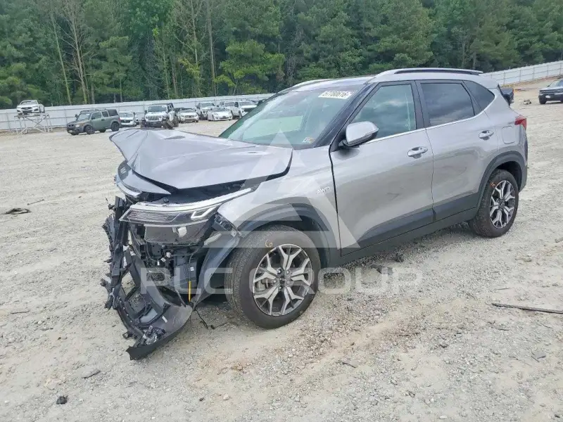 2023 KIA Seltos фото
