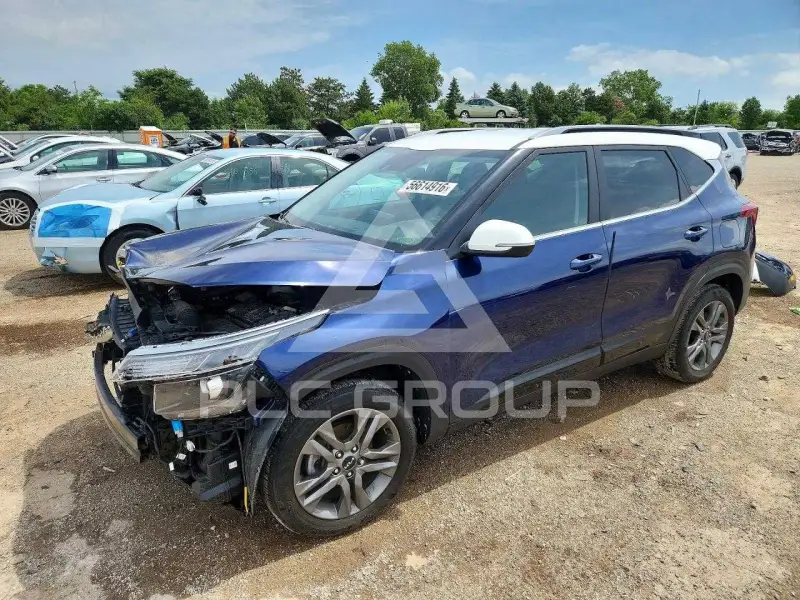 2023 KIA Seltos фото